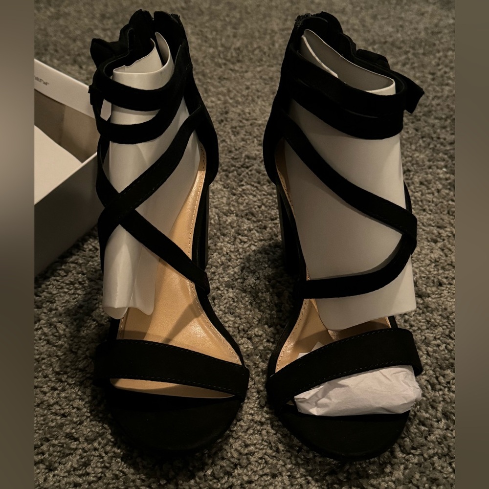 Lauren Conrad black heels size 9